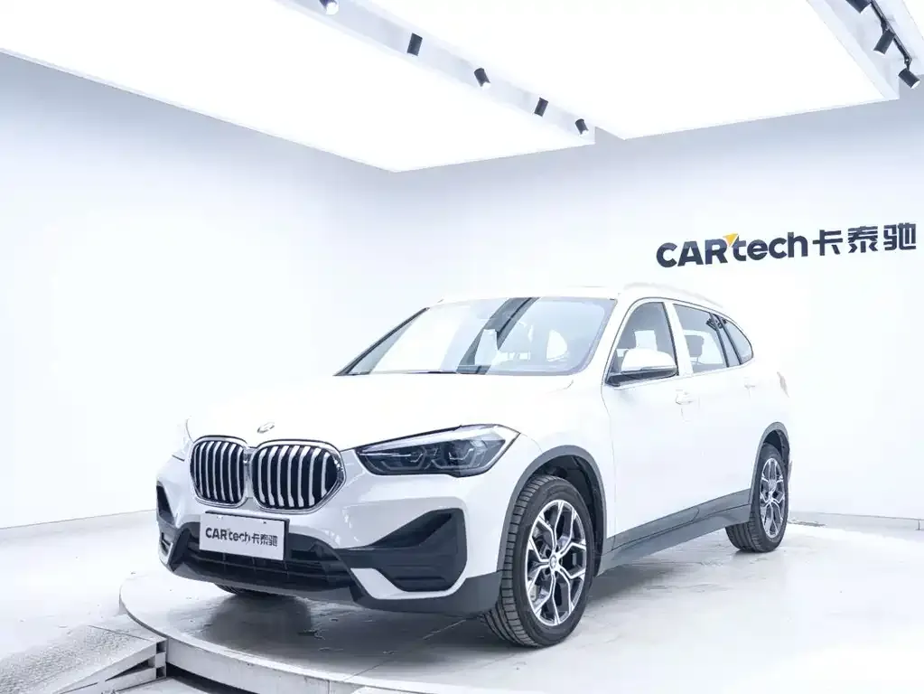 BMW X1 — фото 5
