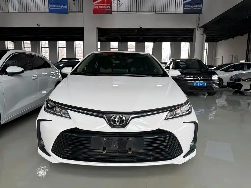 Toyota Corolla — фото 3