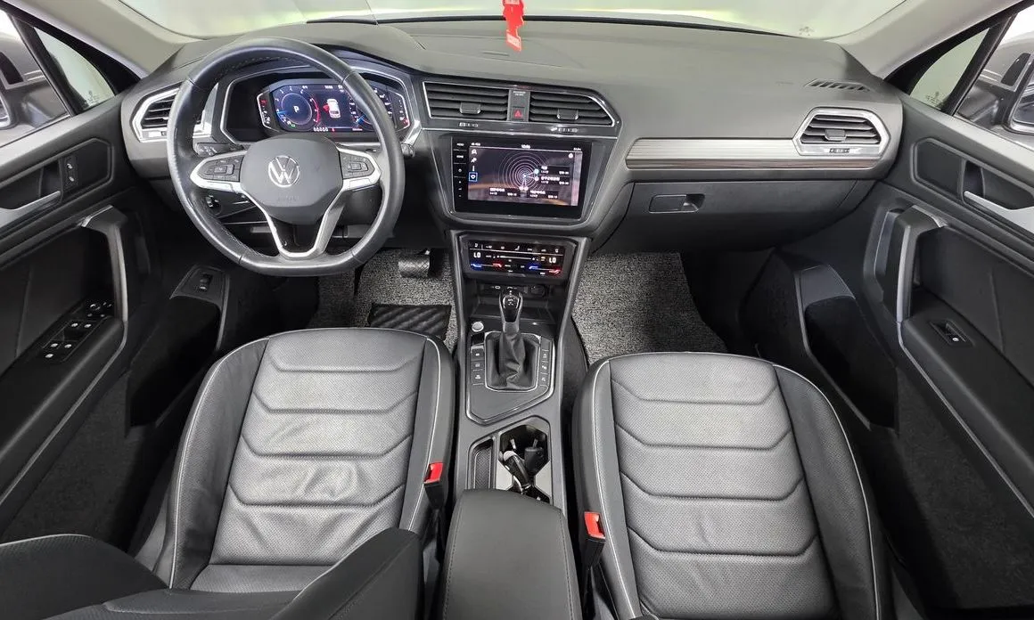 Volkswagen Tiguan — фото 6