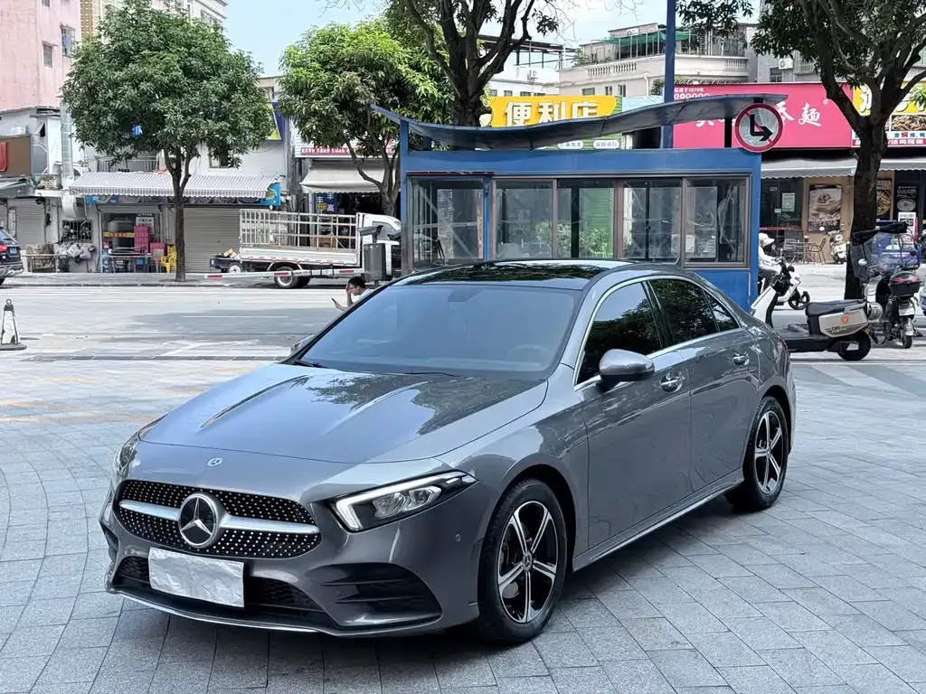 Mercedes-Benz A-Class — фото 1