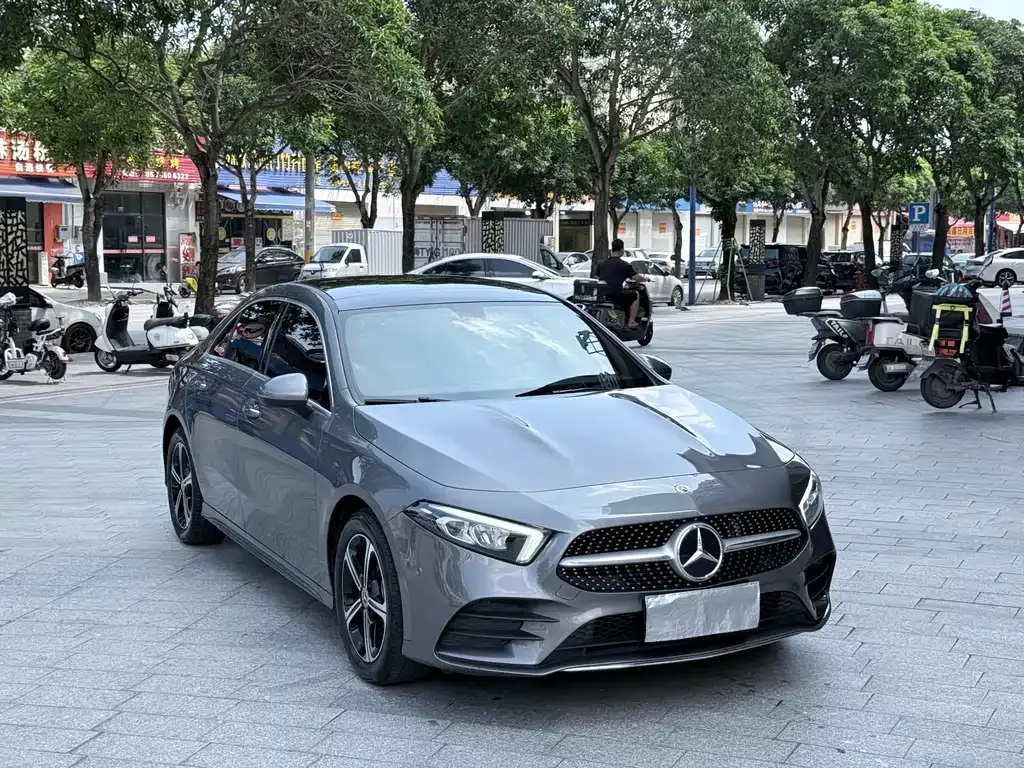 Mercedes-Benz A-Class — фото 6