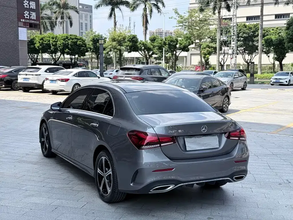Mercedes-Benz A-Class — фото 9