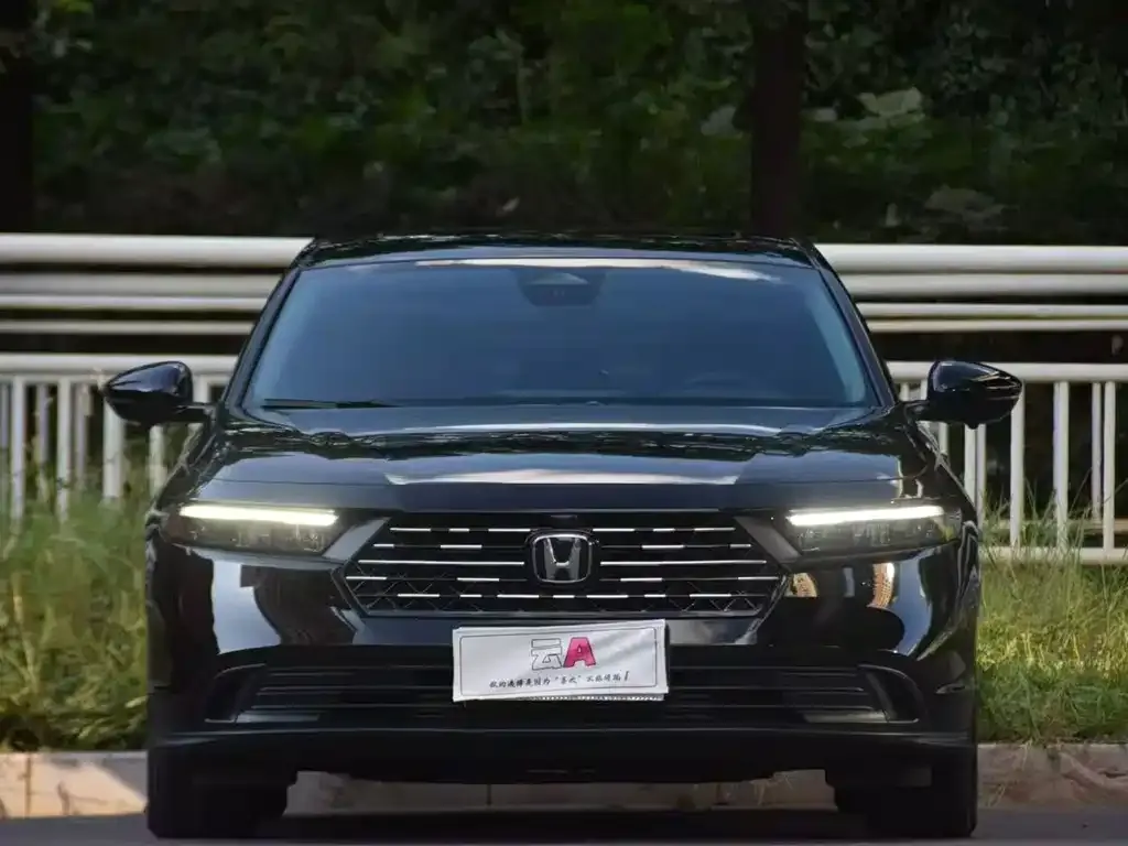 Honda Accord — фото 5