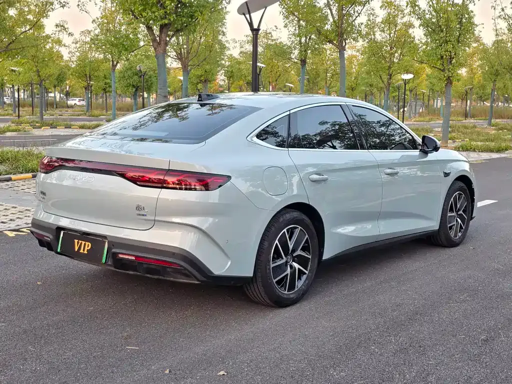 BYD Qin L — фото 2