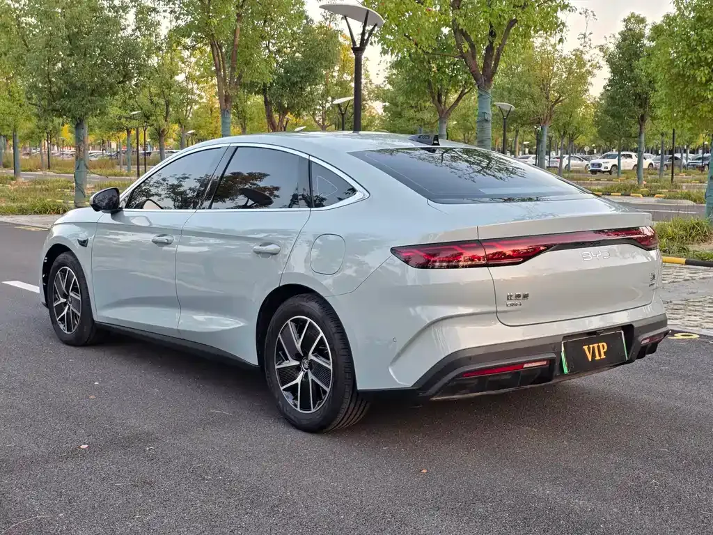 BYD Qin L — фото 8
