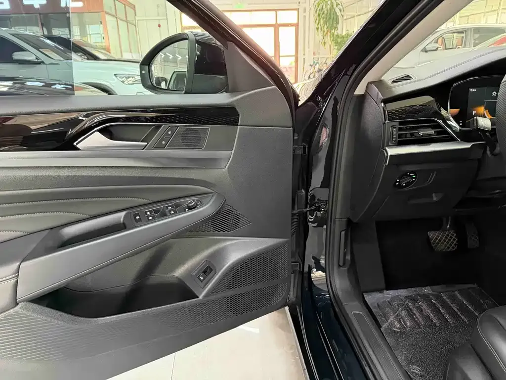 Volkswagen Passat — фото 3