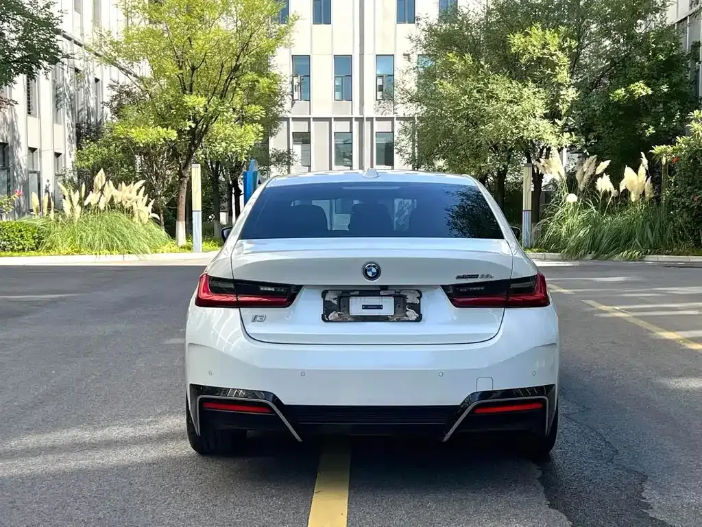 BMW i3 — фото 4