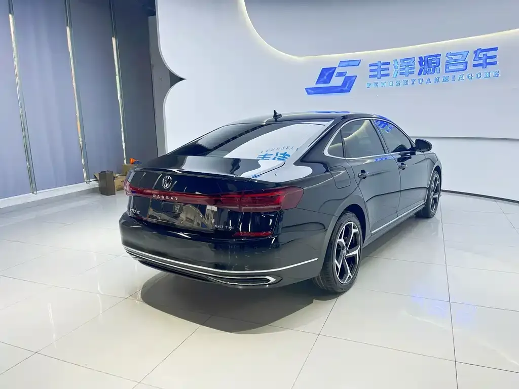 Volkswagen Passat — фото 2
