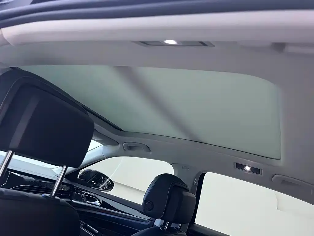 Volkswagen Passat — фото 9