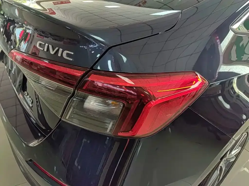 Honda Civic — фото 8