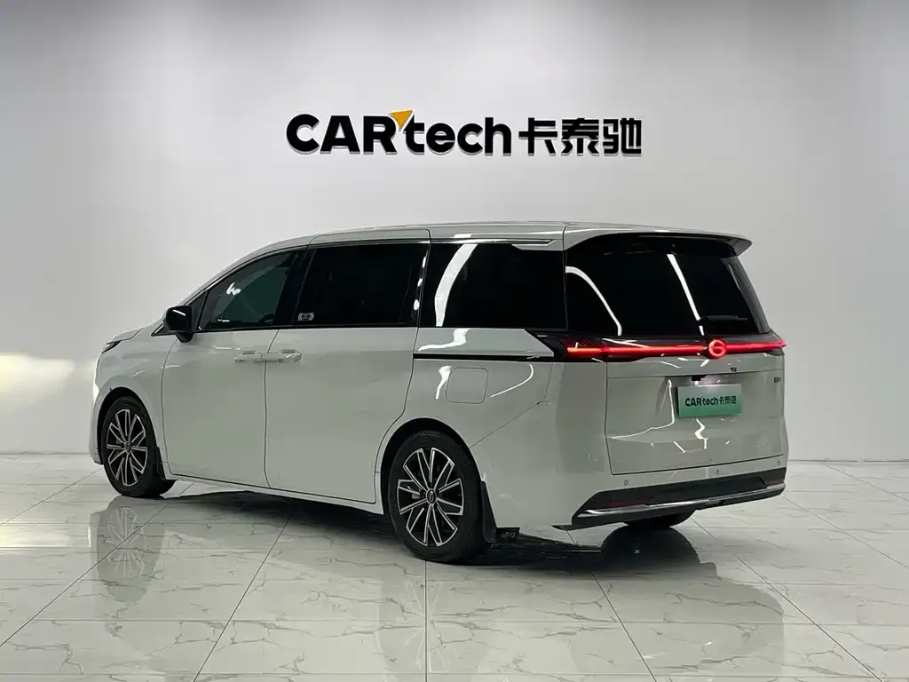 GAC Motor Trumpchi E8 PHEV — фото 7