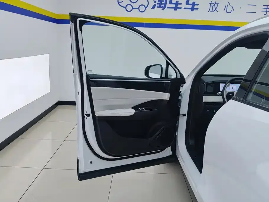 Geely Galaxy L7 — фото 4