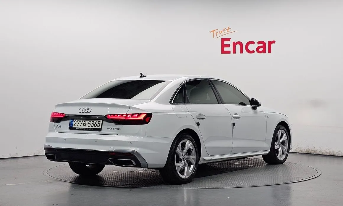 Audi A4 — фото 4