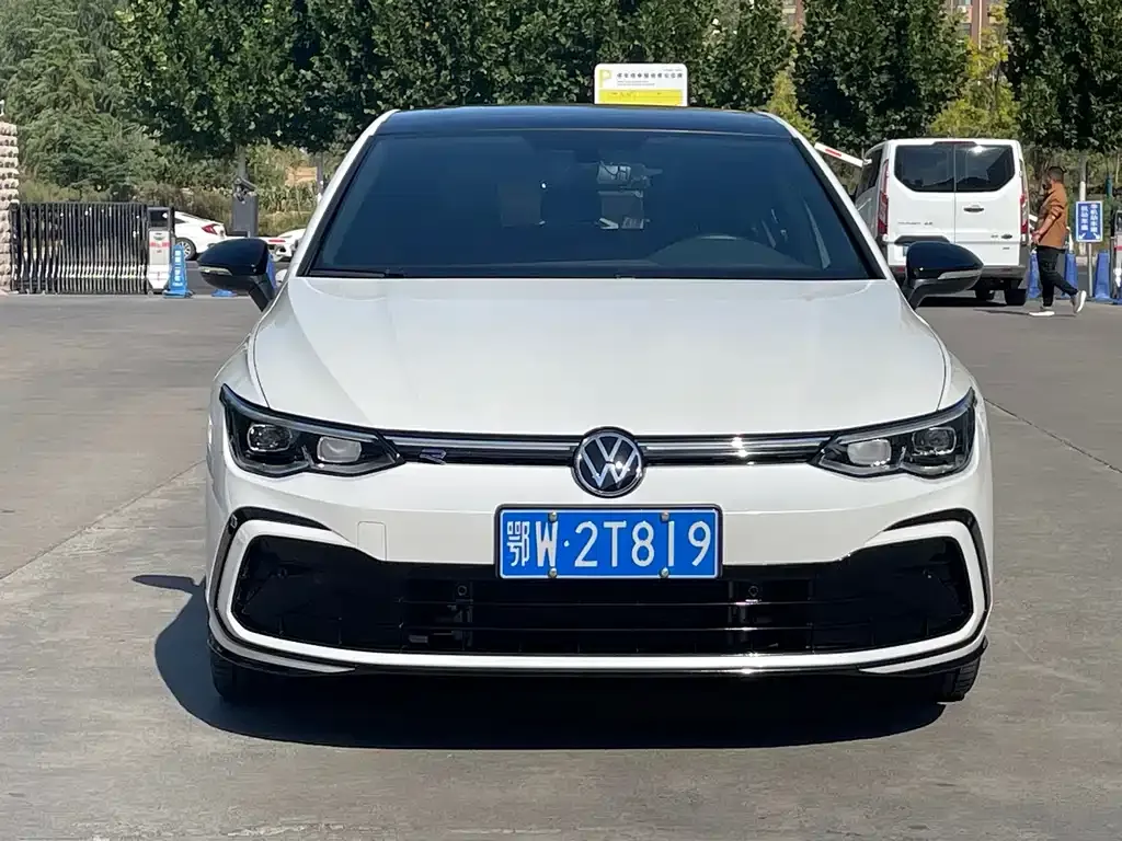 Volkswagen Golf — фото 7