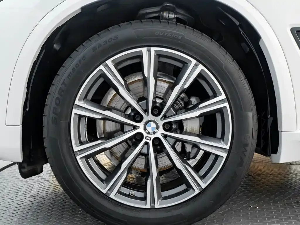 BMW X5 (Import) — фото 7