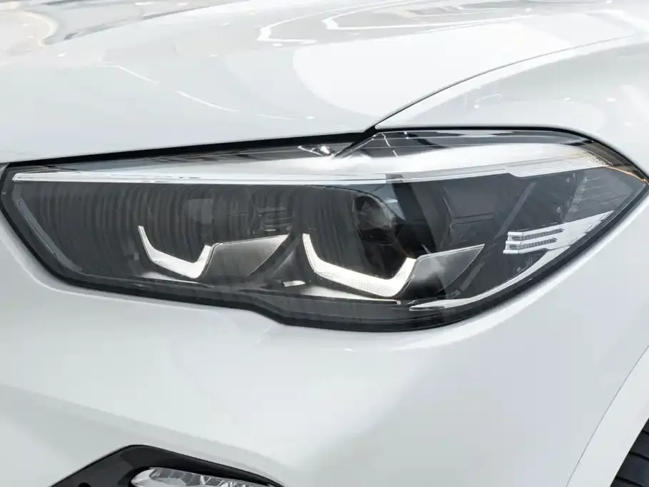 BMW X5 (Import) — фото 2