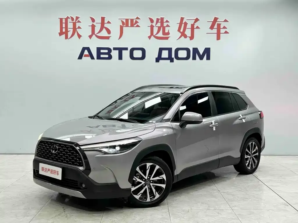 Toyota Corolla Cross — фото 1