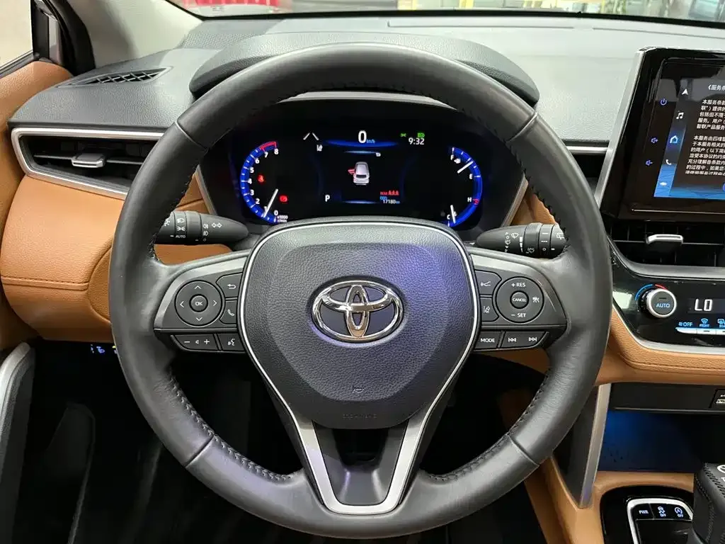 Toyota Corolla Cross — фото 4