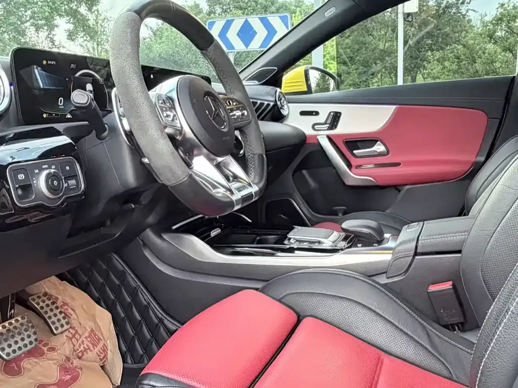 Mercedes-Benz CLA AMG — фото 2