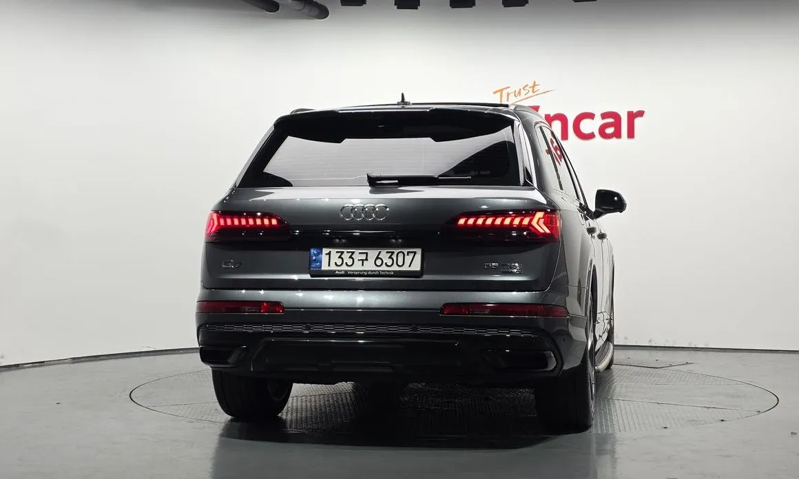 Audi Q7 — фото 4