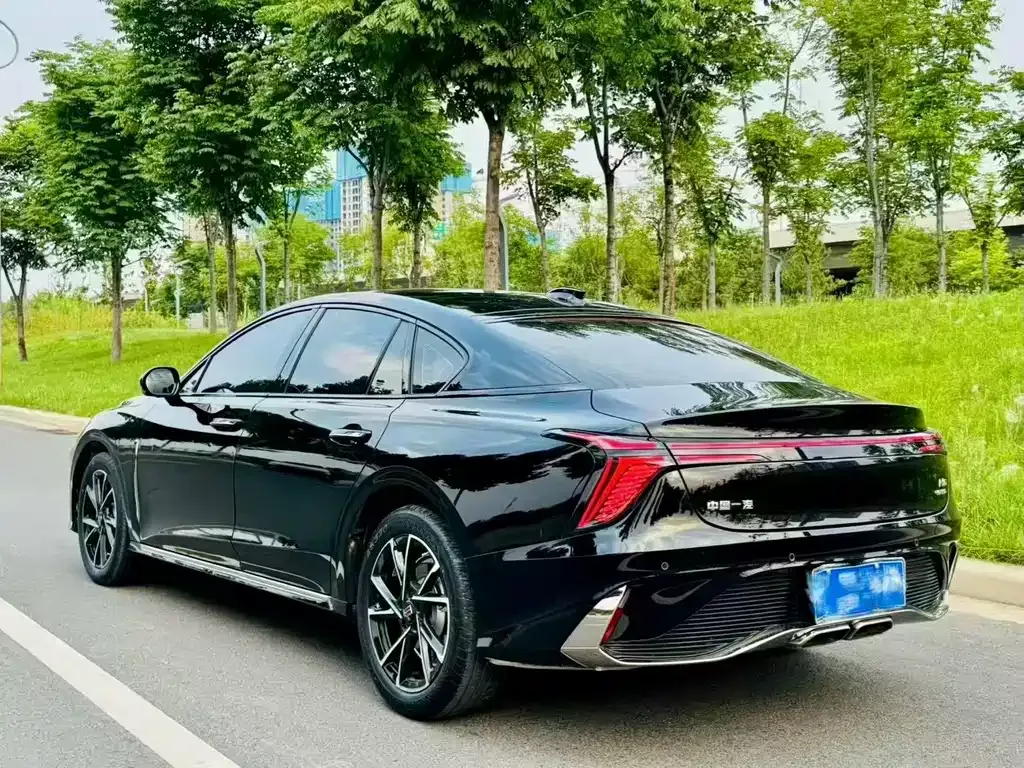 Hongqi H6 — фото 6