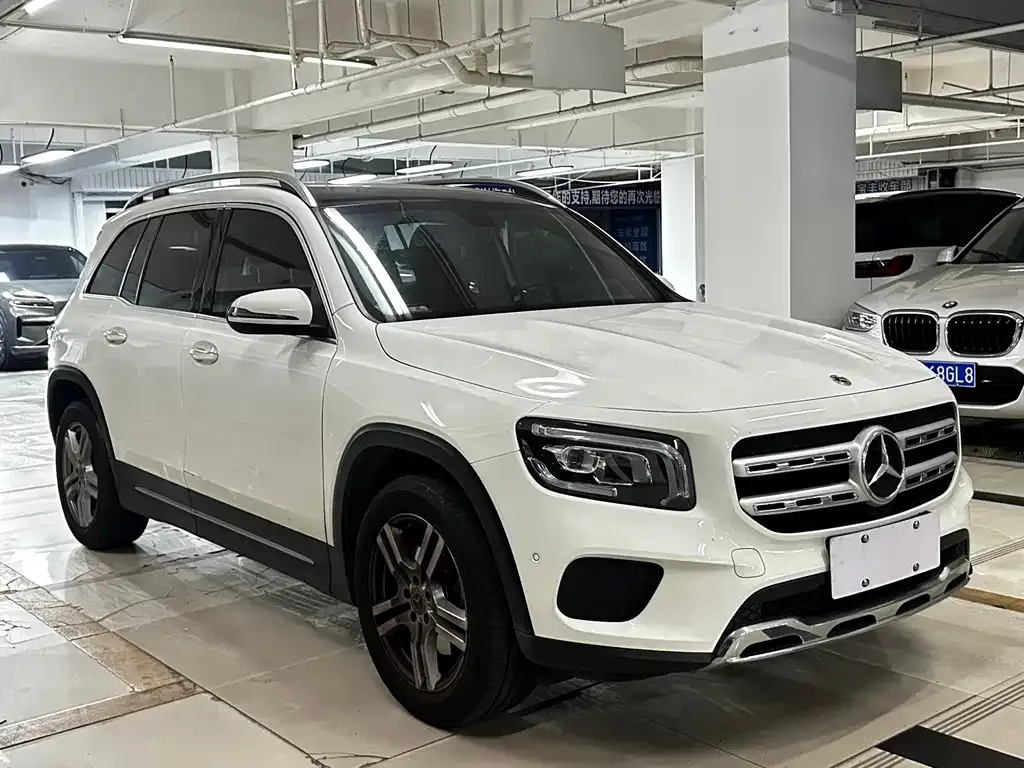 Mercedes-Benz GLB — фото 8