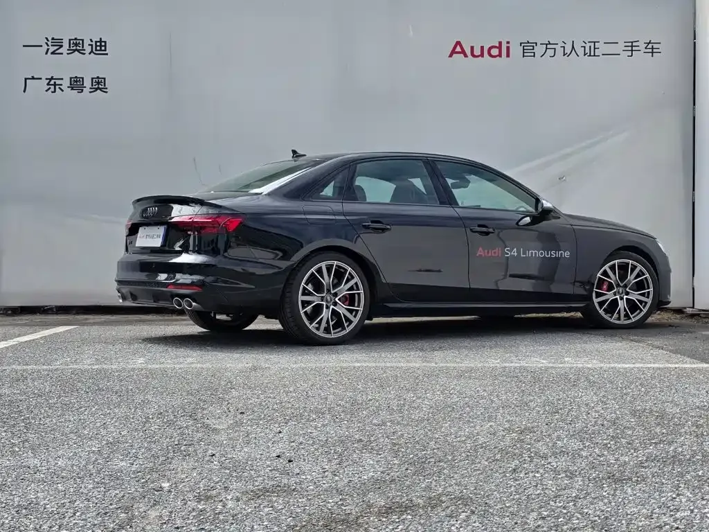 Audi S4 — фото 10