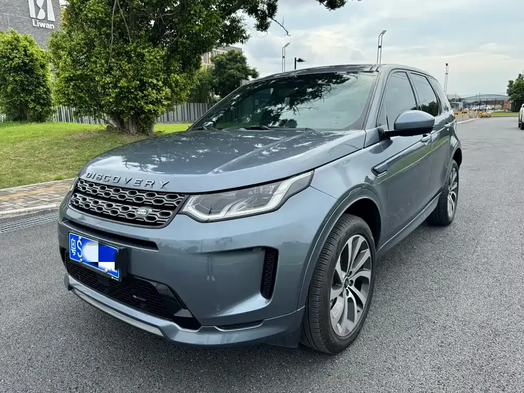 Land Rover Discovery Sport — фото 1