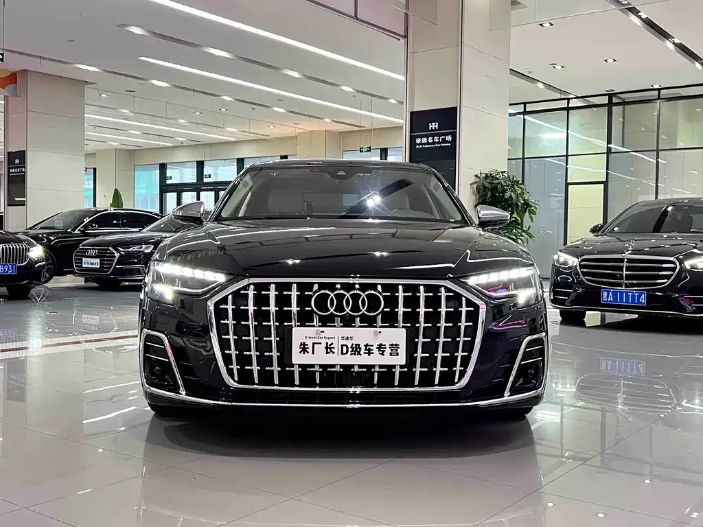 Audi A8 — фото 10