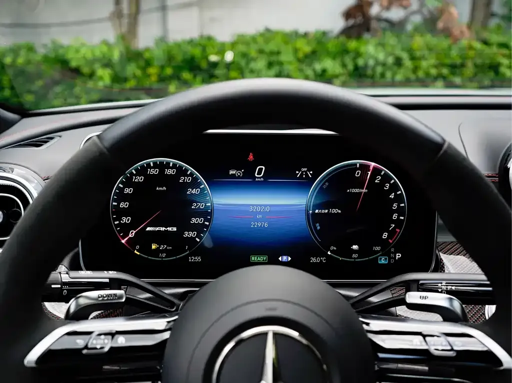 Mercedes-Benz C-Class AMG New Energy — фото 4