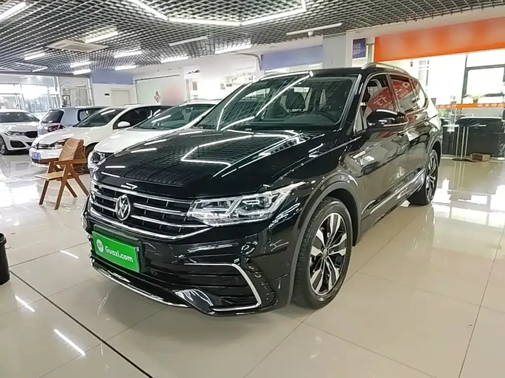 Volkswagen Tiguan L — фото 6