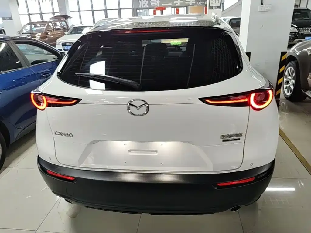 Mazda CX-30 — фото 5