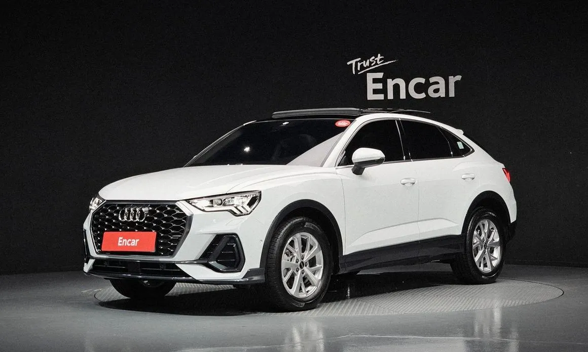 Audi Q3 — фото 1