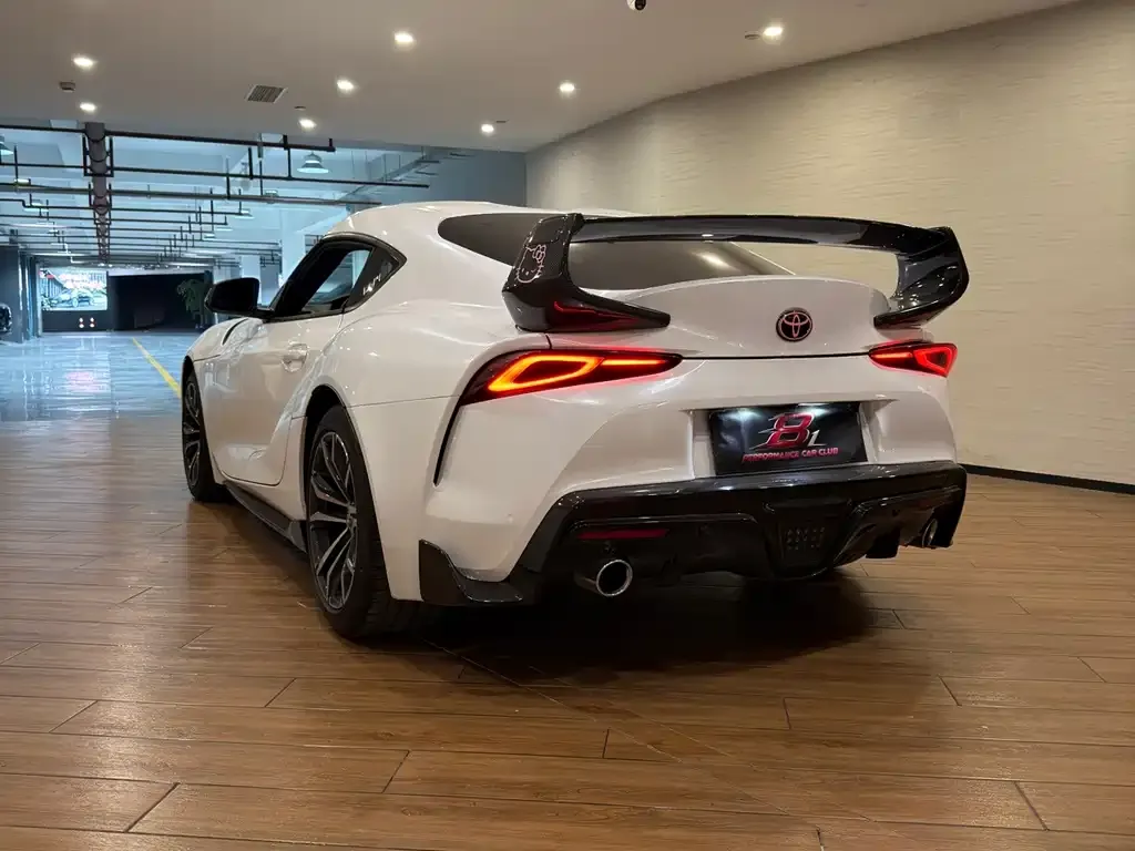 Toyota Supra — фото 7