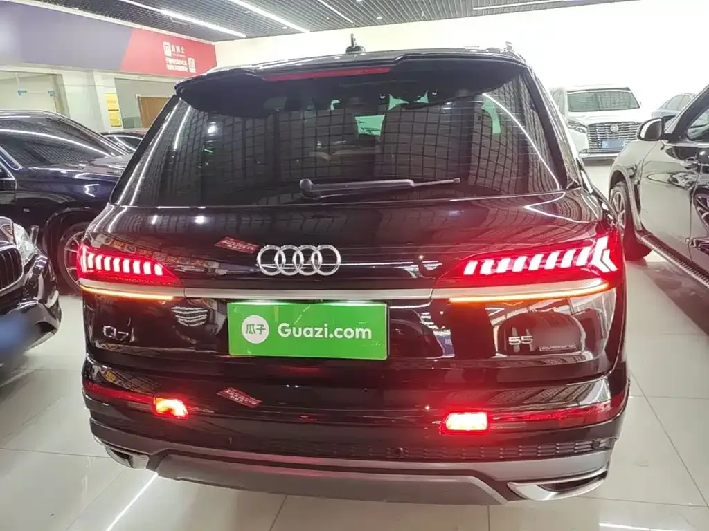 Audi Q7 — фото 5