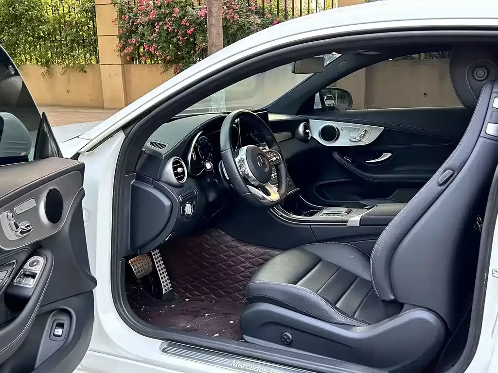 Mercedes-Benz C-Class (Import) — фото 4