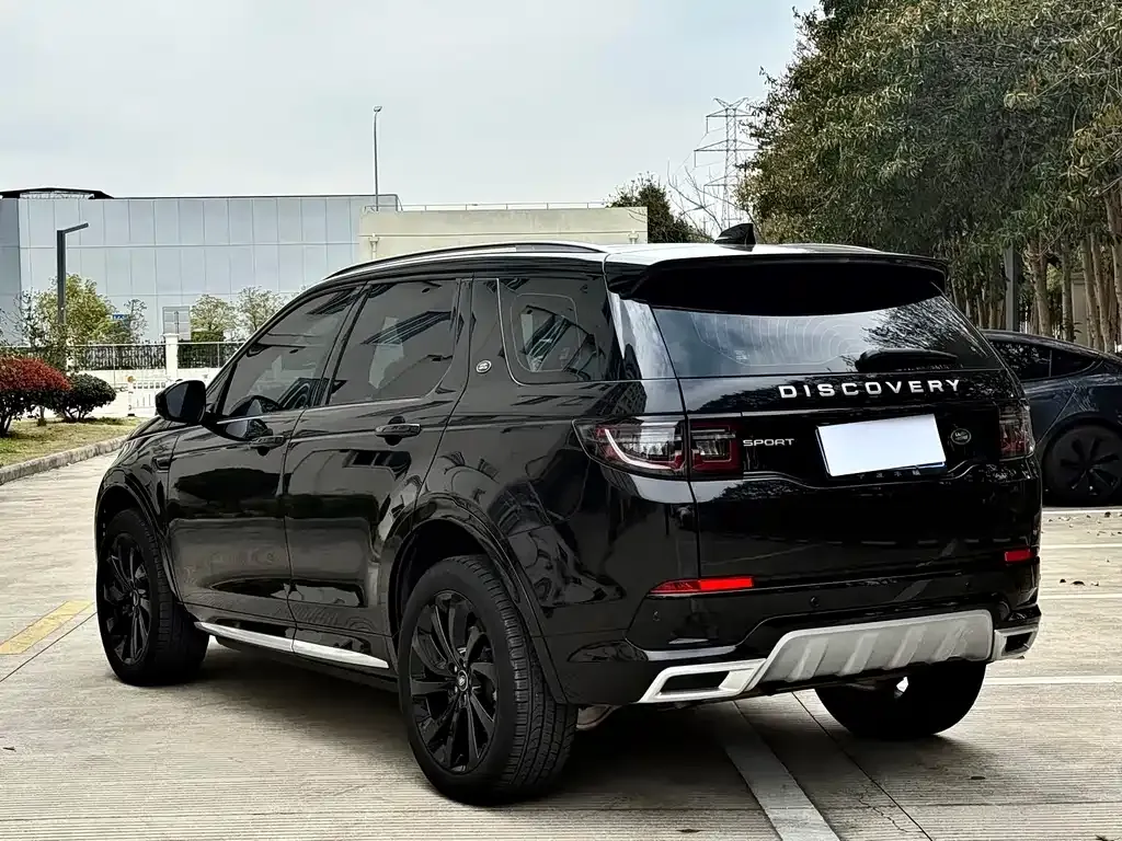 Land Rover Discovery Sport — фото 10
