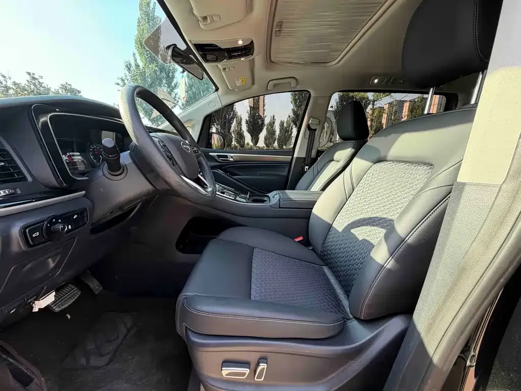 GAC Motor Trumpchi M8 — фото 3