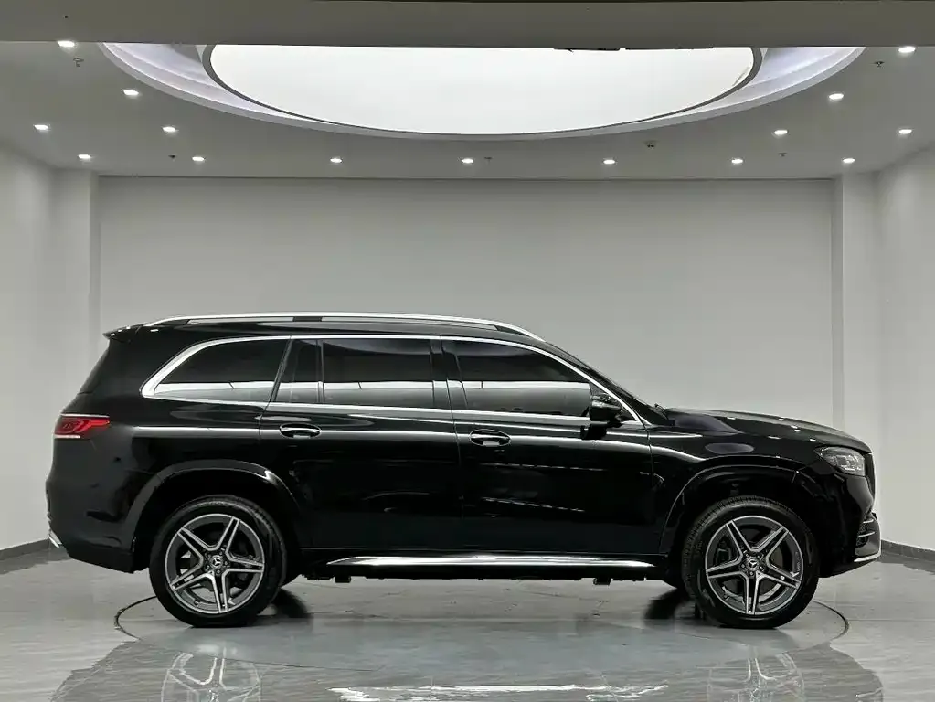 Mercedes-Benz GLS — фото 6