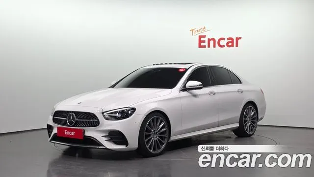 Mercedes-Benz E-Class — фото 1