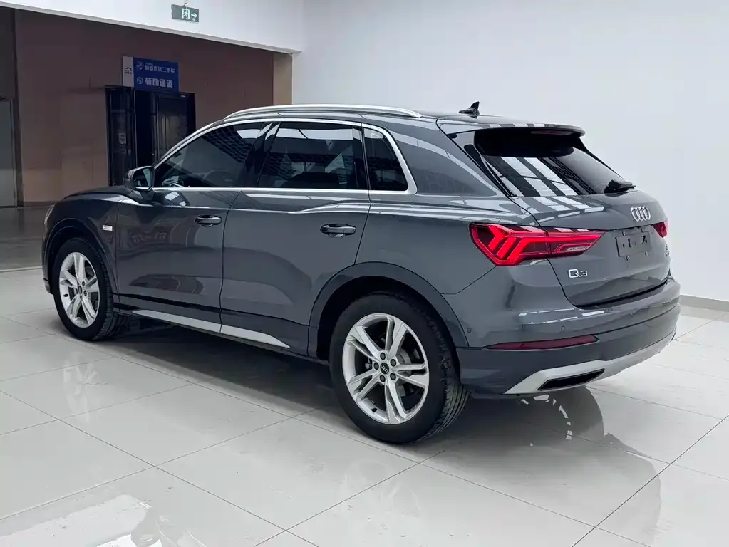 Audi Q3 — фото 4
