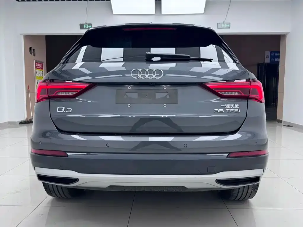 Audi Q3 — фото 2