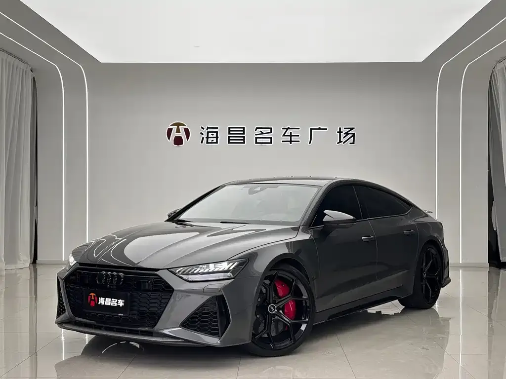 Audi RS 7 — фото 1
