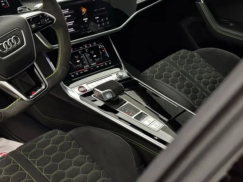 Audi RS 7 — фото 9