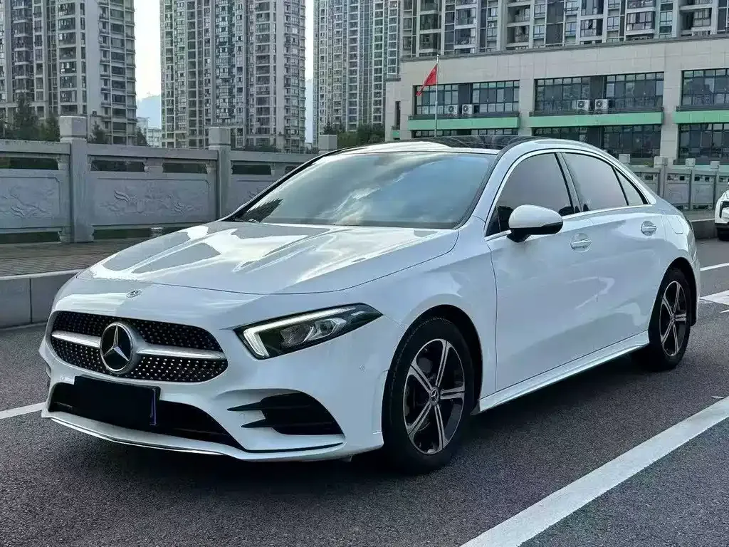 Mercedes-Benz A-Class — фото 1