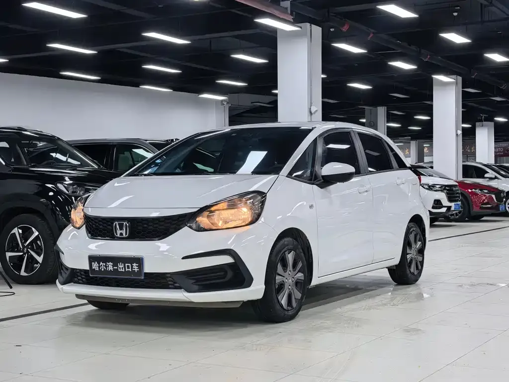 Honda Fit — фото 1