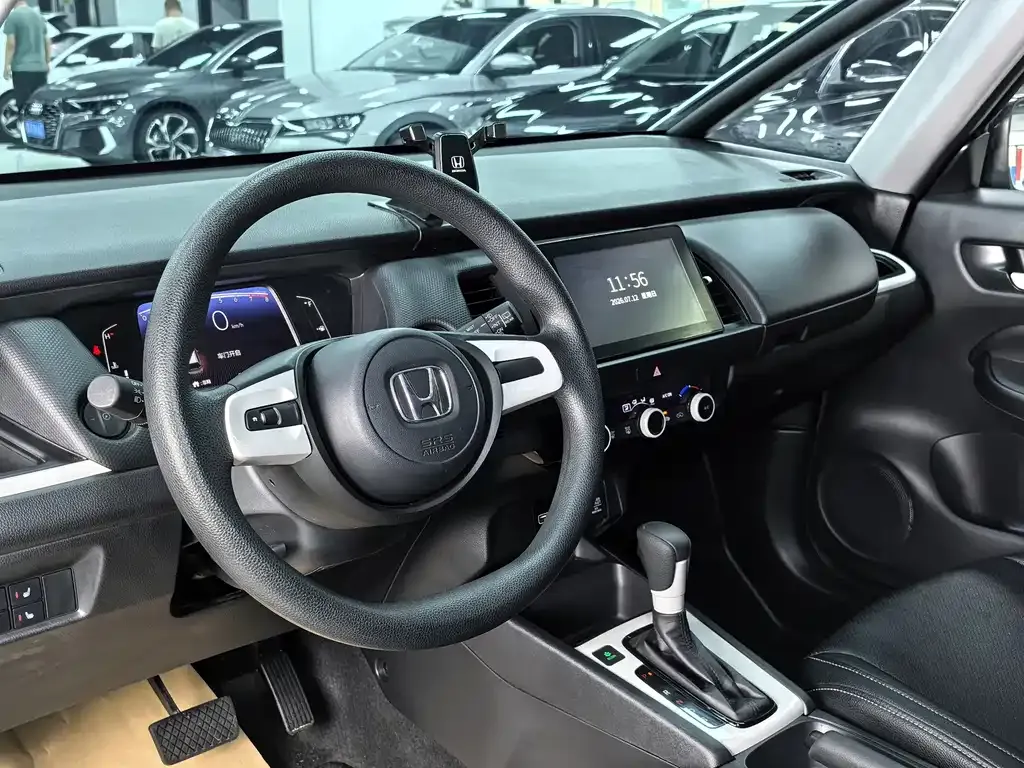 Honda Fit — фото 7