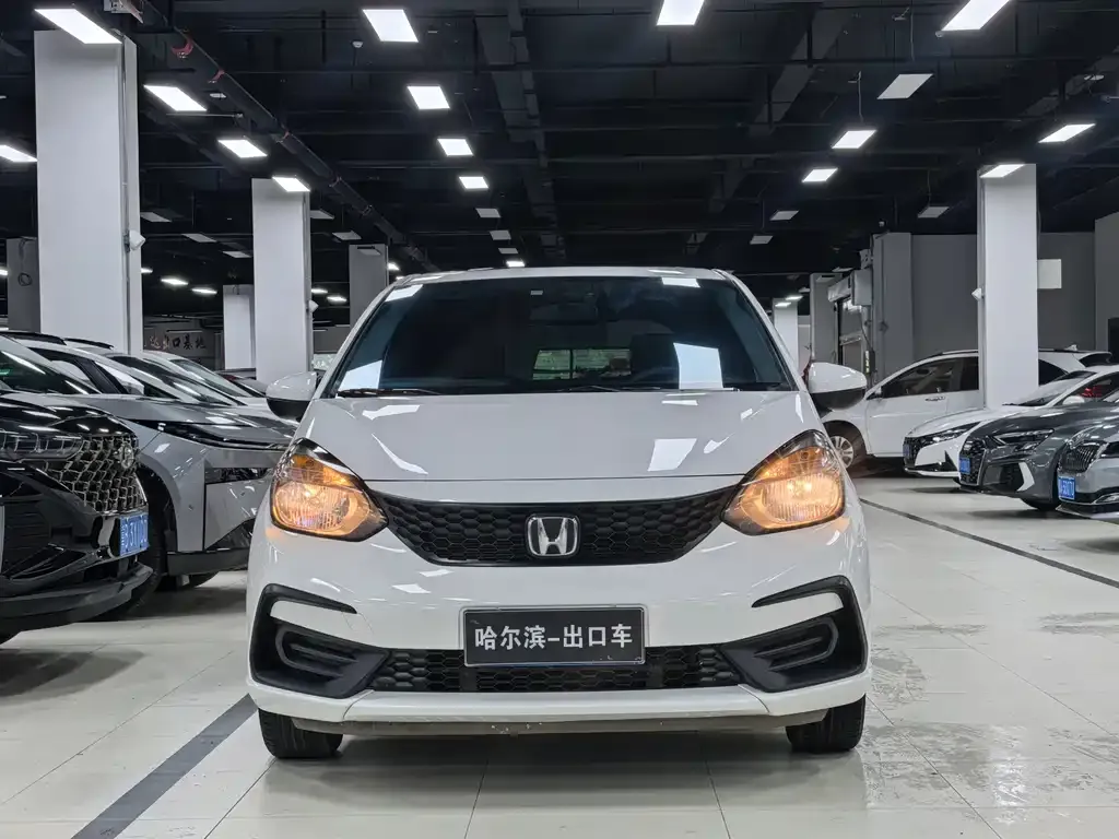 Honda Fit — фото 8