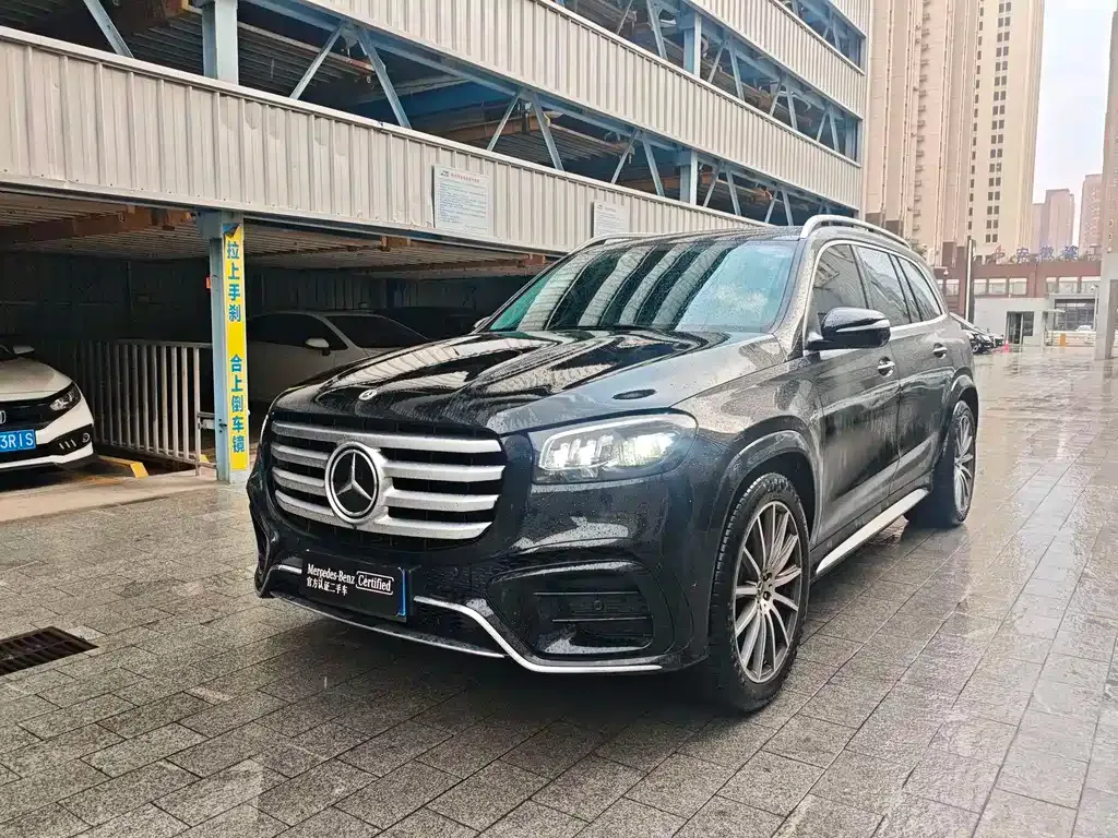 Mercedes-Benz GLS — фото 1