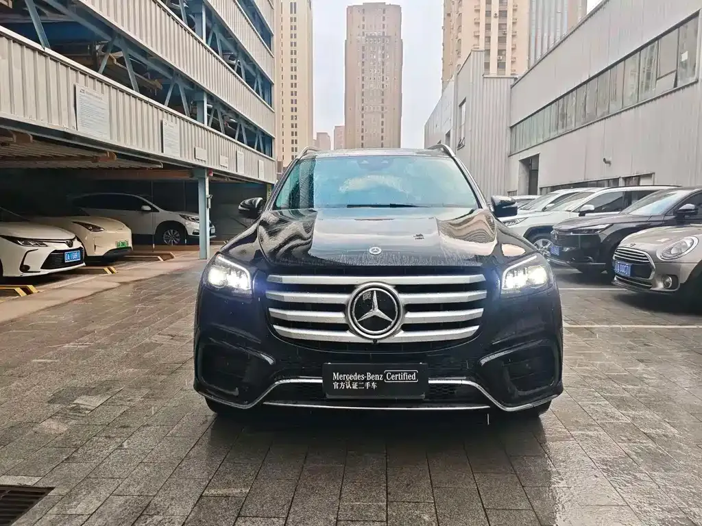 Mercedes-Benz GLS — фото 6